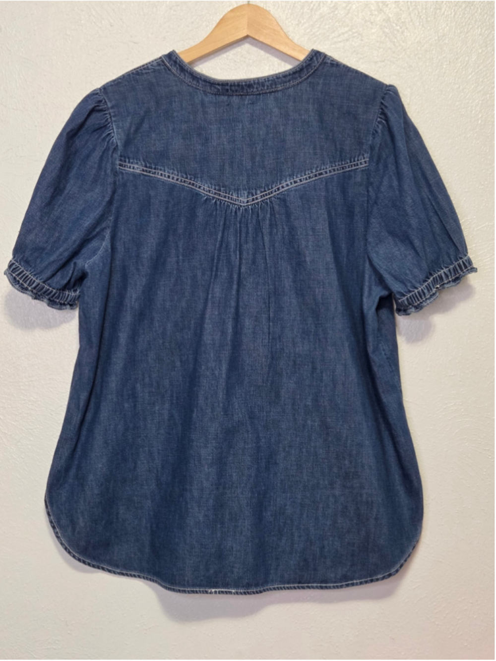 Anthropolgie Aly Denim Puff-Sleeve Blouse Women's Size XL Pilcro White Stitch - Picture 7 of 12